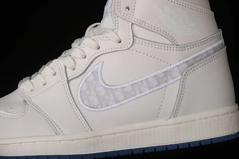 All categories Air Jordan Jordan series basketball shoes Air Jordan 1 High Z version Dr x Air Jordan 1 High AJ1 Joe 1 Dior joint all white high top CN8607-012